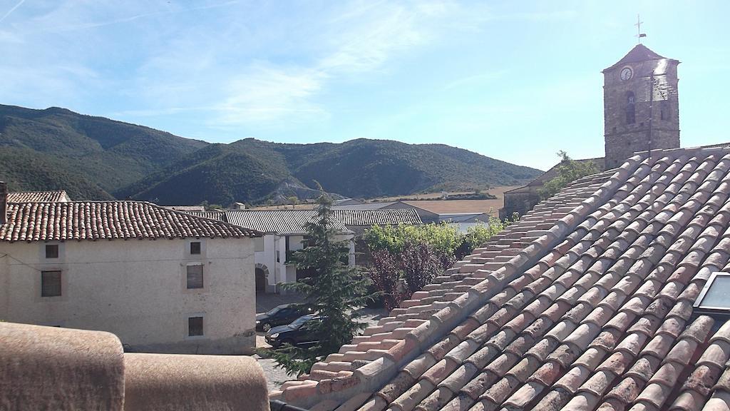 Apartamentos Clavería Biniés Habitación foto